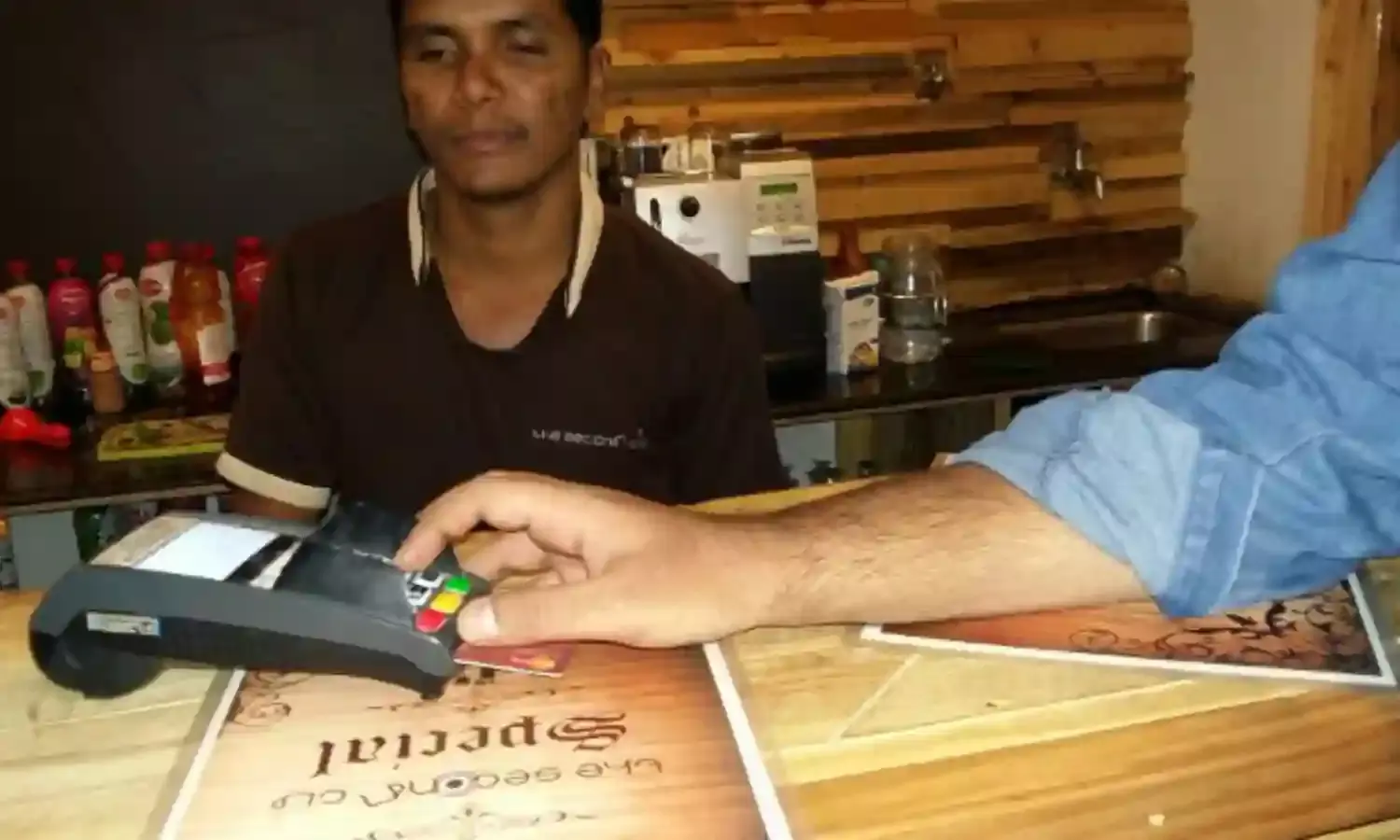4 Indicators Of Indias Cashless Growth -- And Hurdles To Future Expansion 4 Indicators Of Indias Cashless Growth -- And Hurdles To Future Expansion