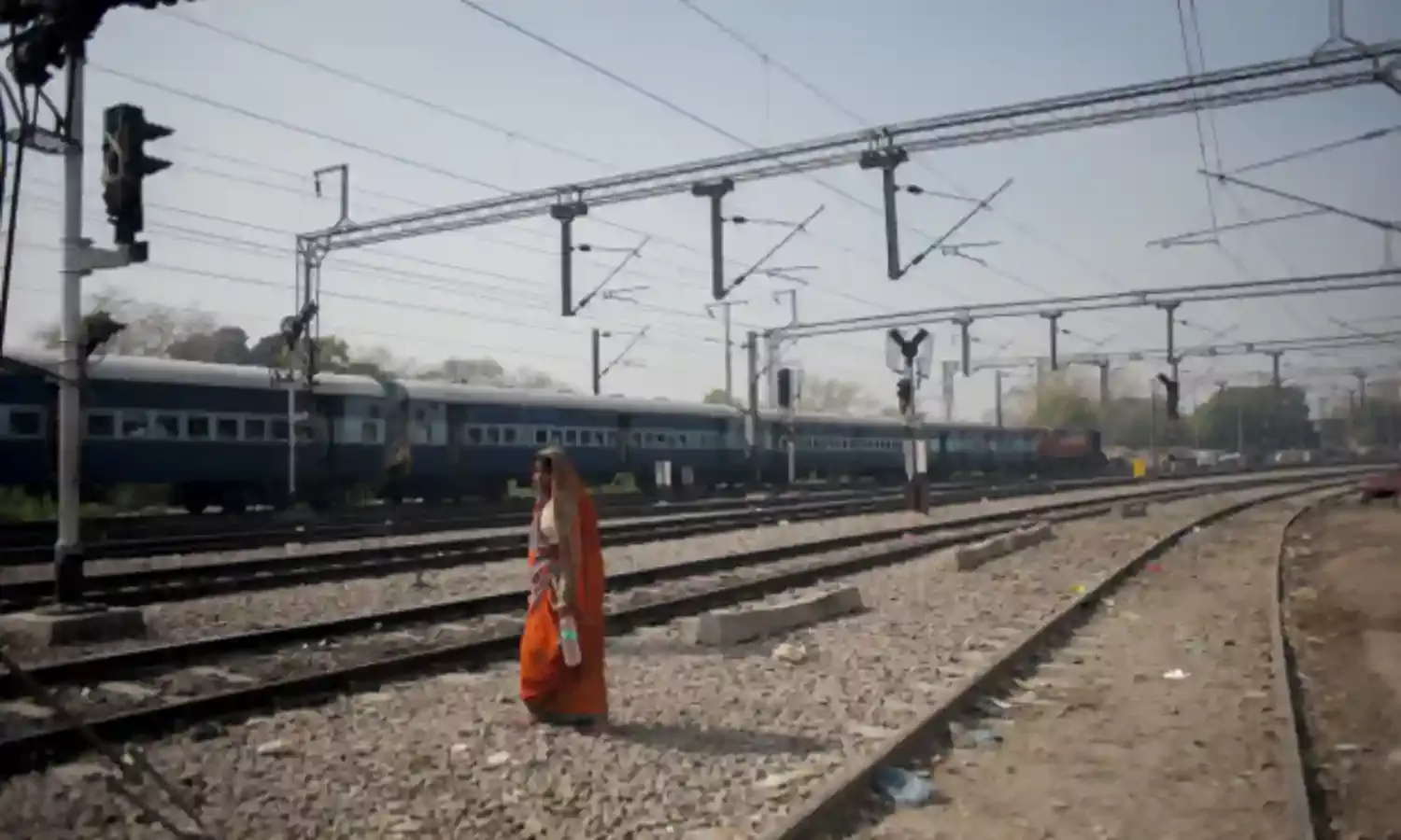 157 Million Indians Without Toilets = 8 Olympic-Sized Pools of Poo Daily