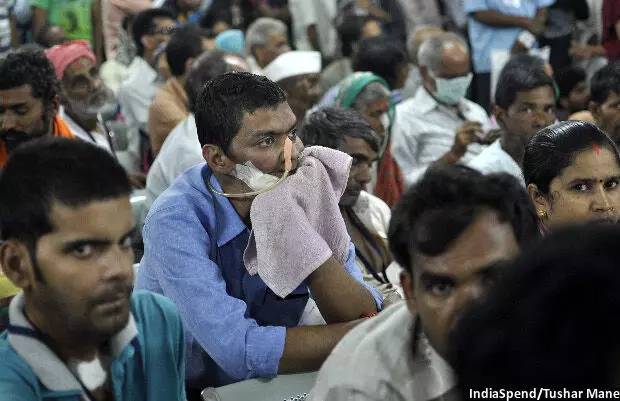 On A Mumbai Street, Aspiring Soldier Endures India’s Cancer-Care Crisis