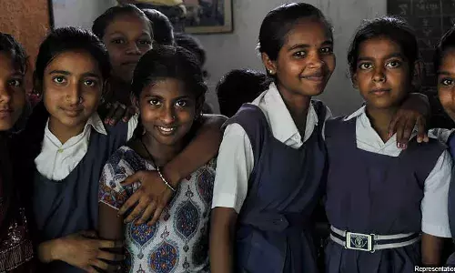 With 4th-Highest Shortfall of Specialists, Gujarat Commissions ‘Child Doctors’ With 4th-Highest Shortfall of Specialists, Gujarat Commissions ‘Child Doctors’