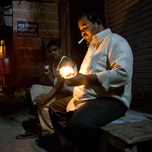 Stealthily, Smoke Kills 1 in 8 Indians