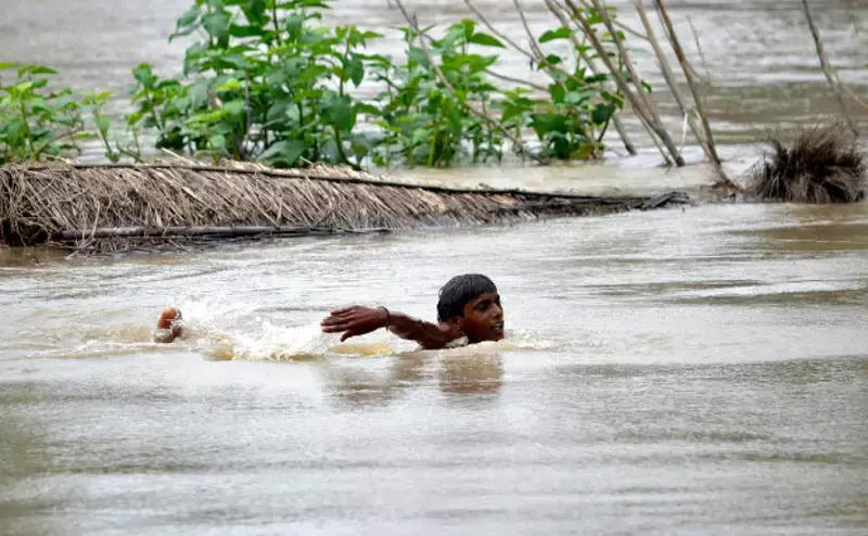 Drowning: An Unknown Public-Health Disaster Drowning: An Unknown Public-Health Disaster
